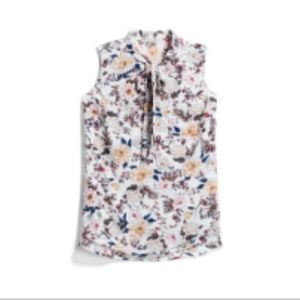 41 Hawthorn Floral Tie Neck Blouse